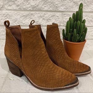 Jeffrey Campbell Cromwell Bootie